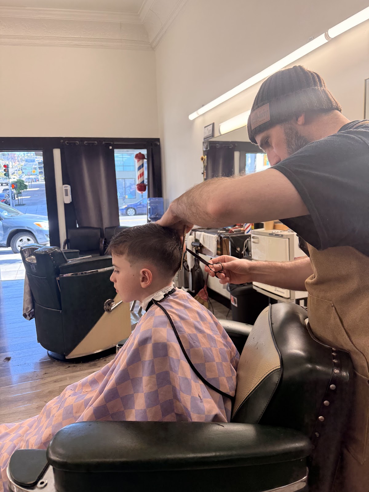EGGz The Barber